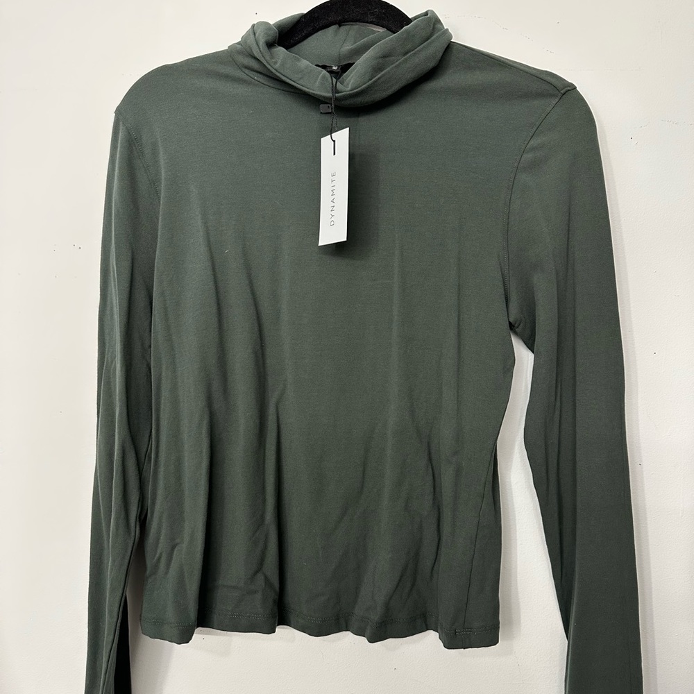 Dynamite NWT Fall basic deep sage green turtleneck long sleeve shirt
